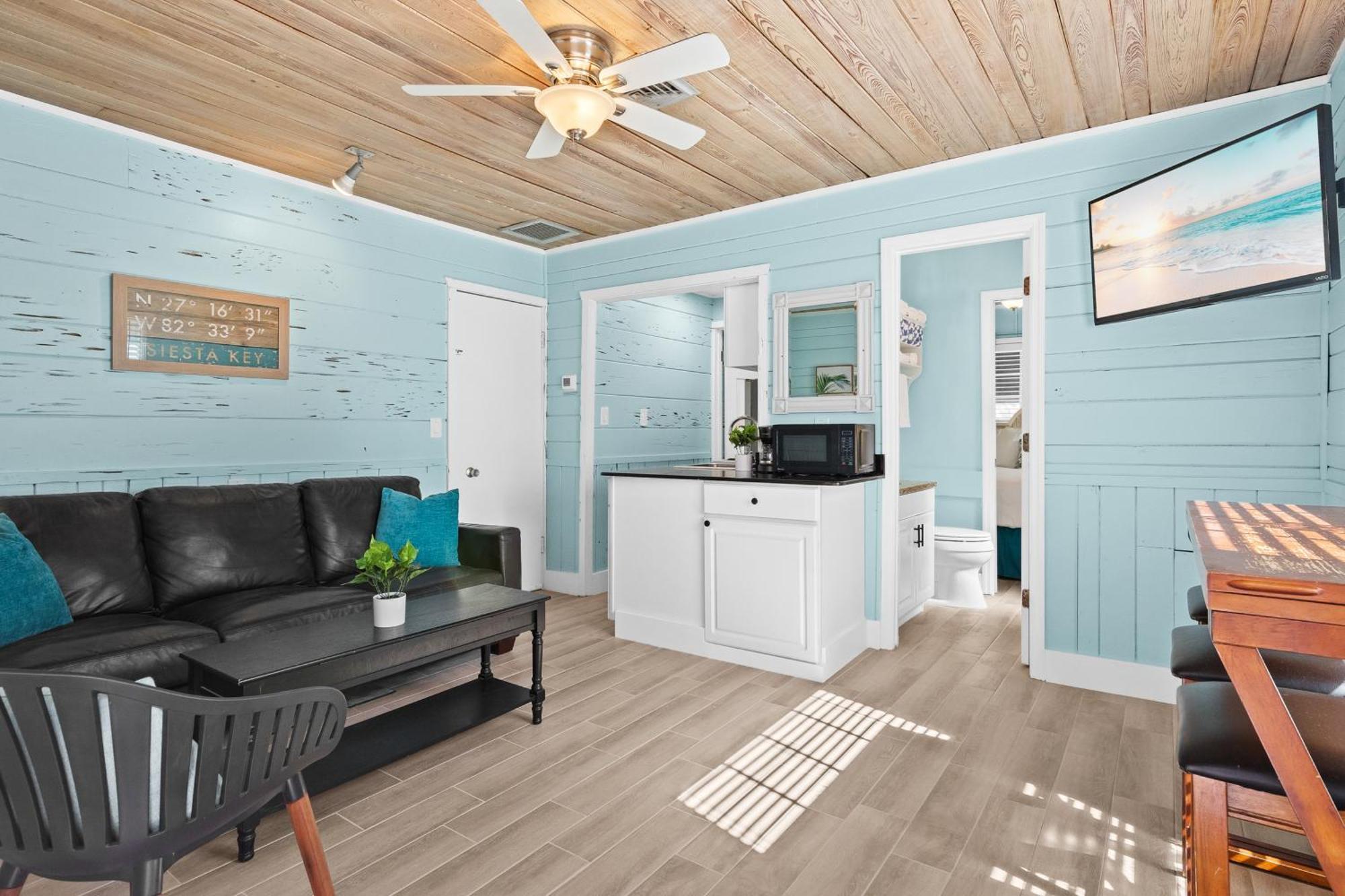 Parrot Beach Cottages シエスタ・キー 部屋 写真