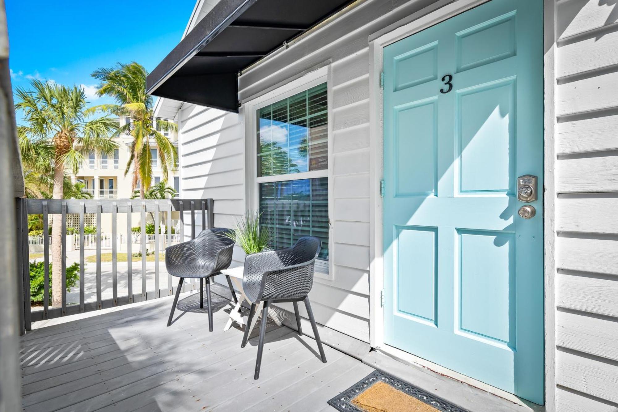 Parrot Beach Cottages シエスタ・キー 部屋 写真