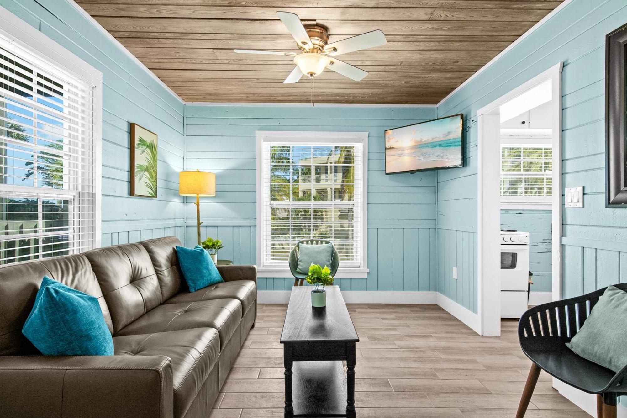 Parrot Beach Cottages シエスタ・キー 部屋 写真