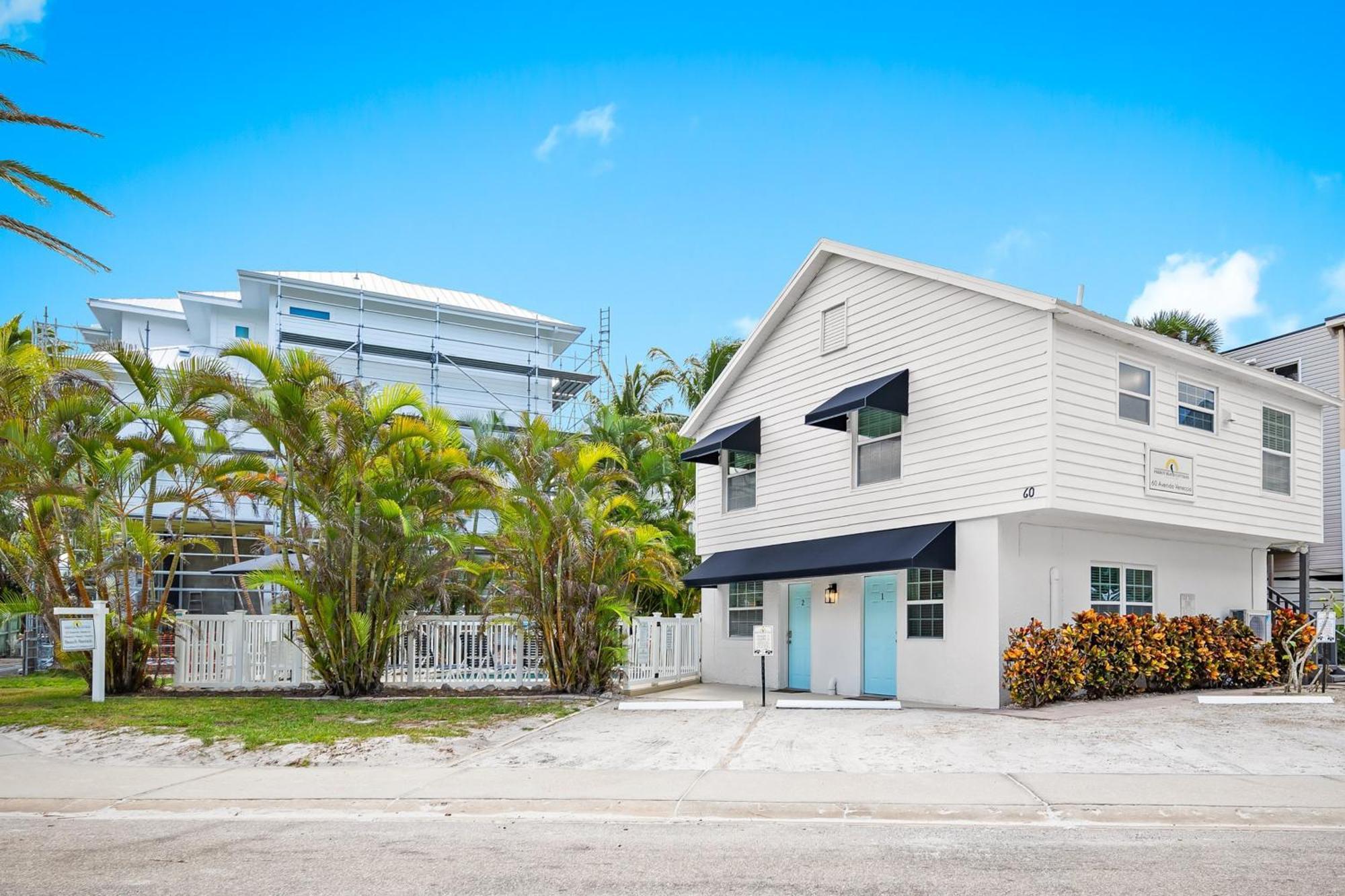 Parrot Beach Cottages シエスタ・キー 部屋 写真